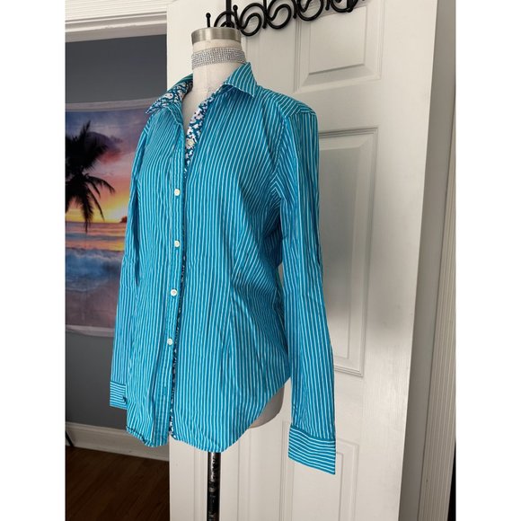 C Wonder striped button down blouse with contrasting collar and cuffs Large - Picture 5 of 5